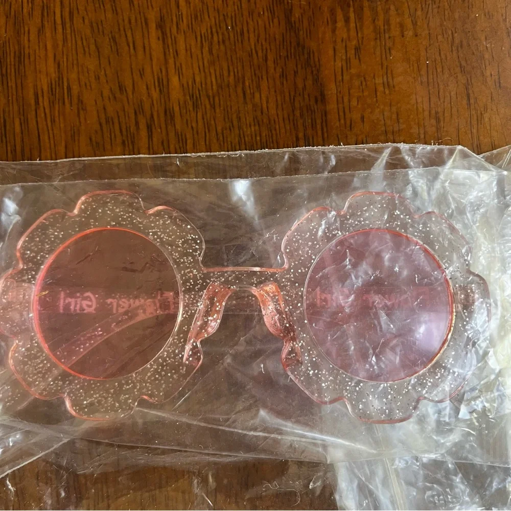 NWT! Landhoow Flower Girl Sunglasses Kids Round Sunglasses Flower Girl in pink